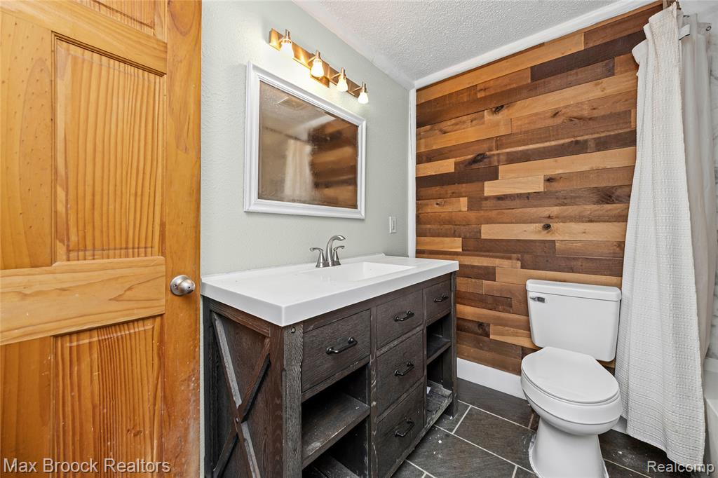 5186 Pinckney Road, Howell, MI 48843 — Photo 17
