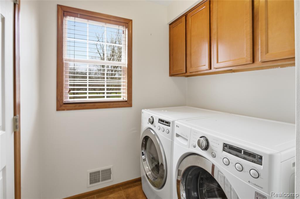 504 Overland Court, Oxford, MI 48371 — Photo 46