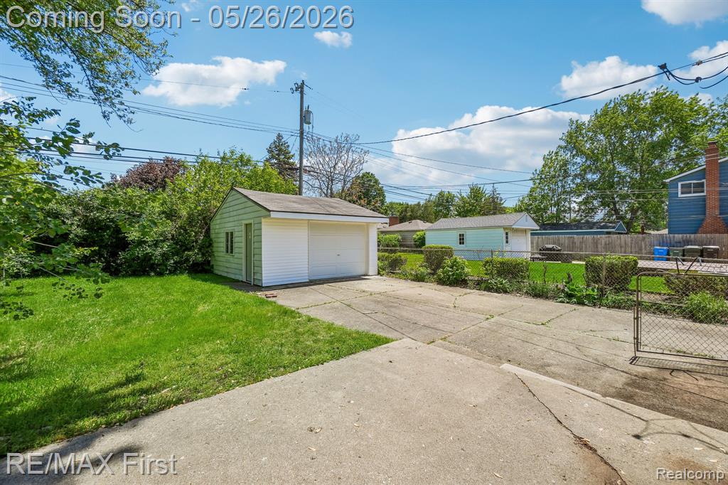 29636 Spoon Avenue, Madison Heights, MI 48071 — Photo 28