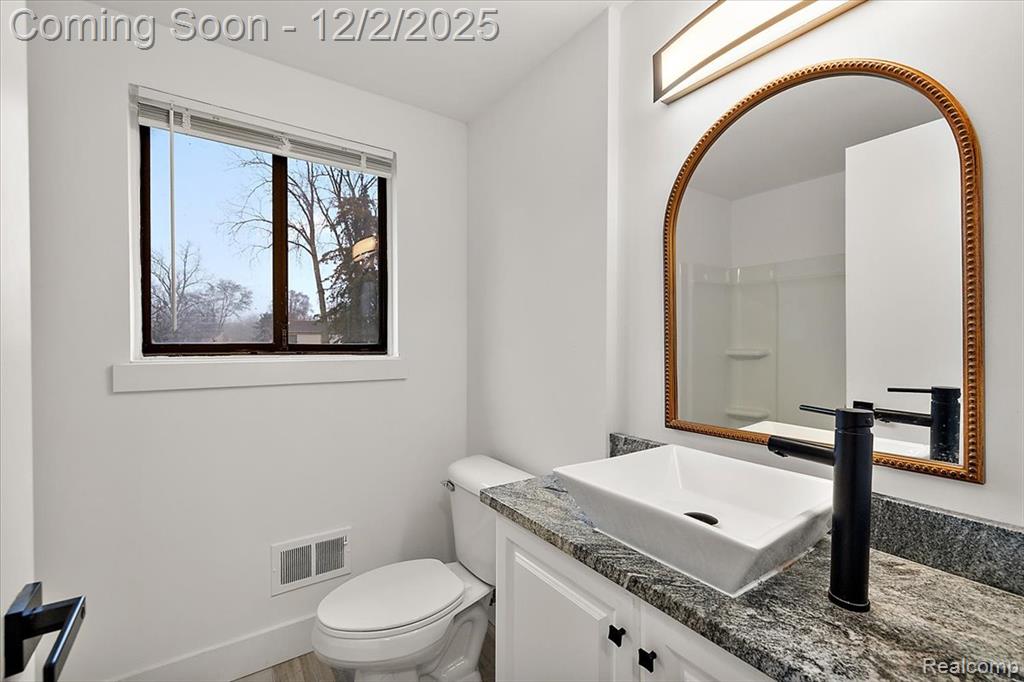 23588 Lahser Road, Southfield, MI 48033 — Photo 12