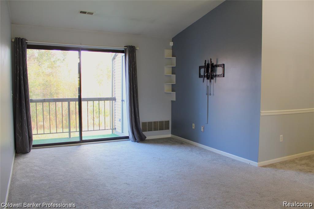 42540 Lilley Pointe Drive, Canton, MI 48187 — Photo 2