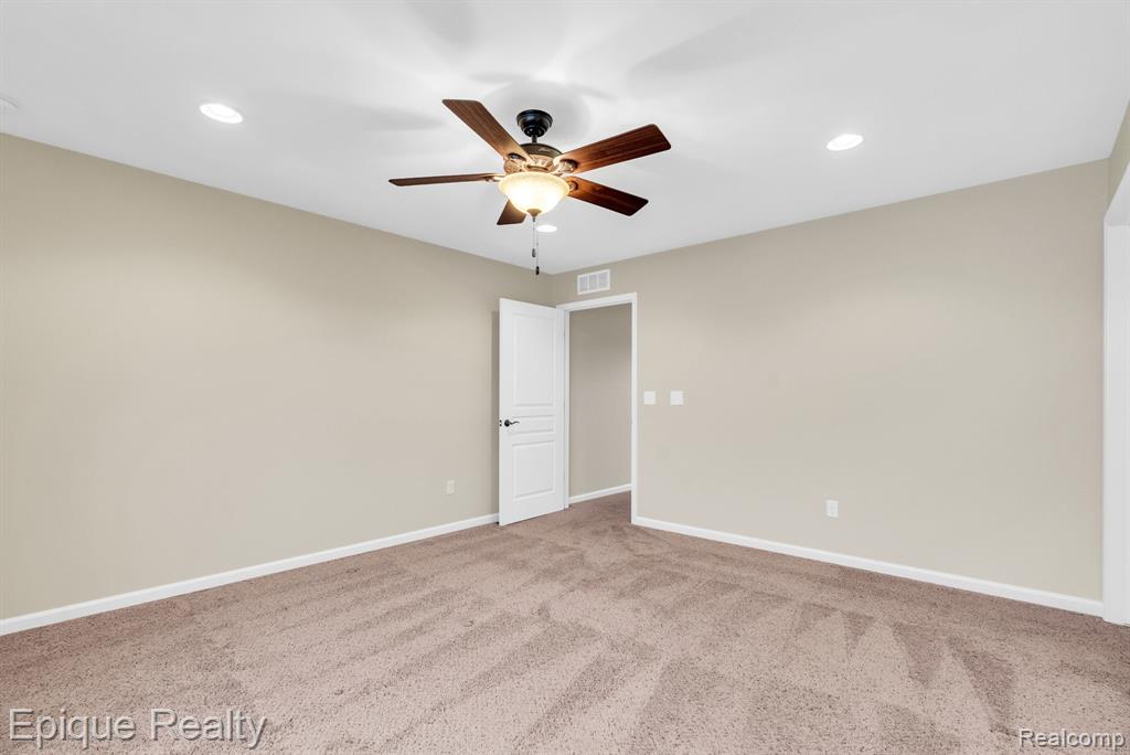 9415 Sand Hill Drive, Grand Blanc, MI 48439 — Photo 43