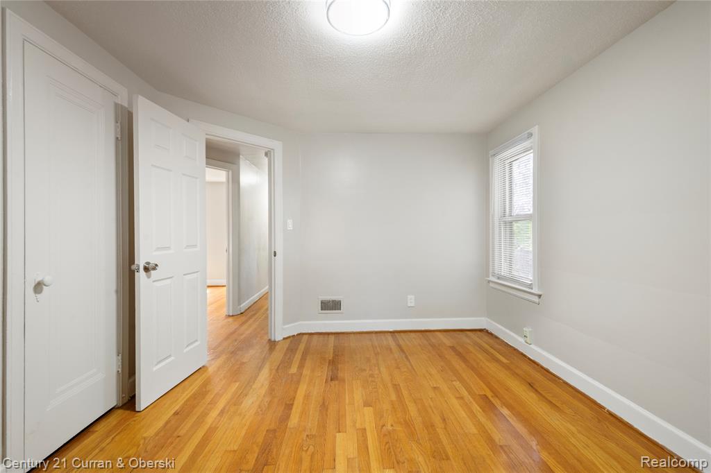 15515 Forrer Street, Detroit, MI 48227 — Photo 16