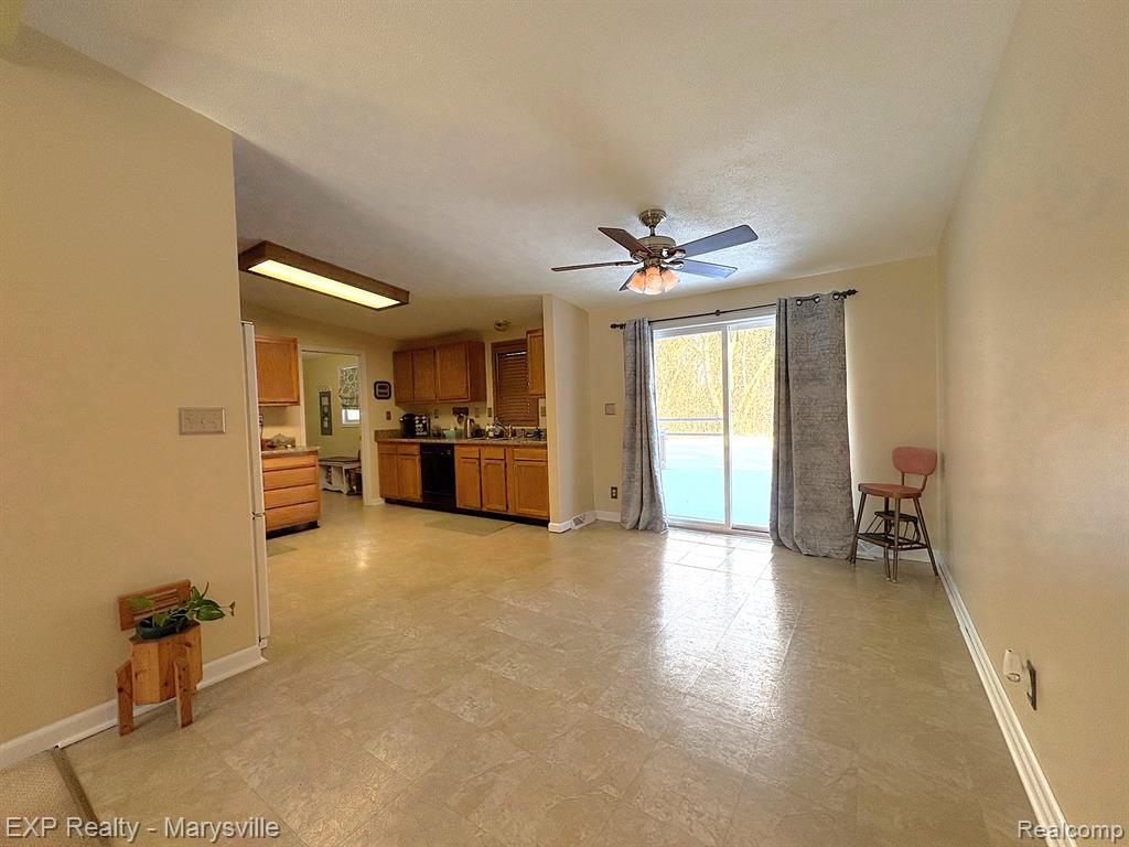 100 Hickory Lane, Yale, MI 48097 — Photo 16