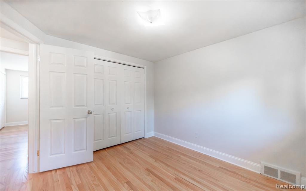 502 W Houstonia Avenue, Royal Oak, MI 48073 — Photo 13