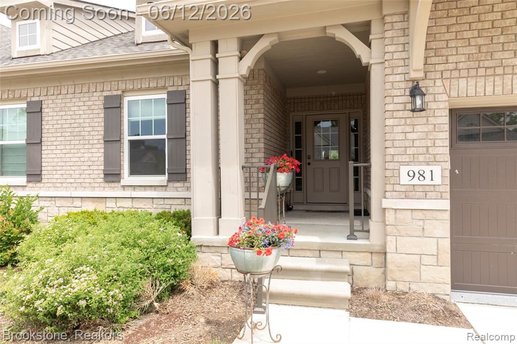981 COTTAGE, Troy, MI 48085 — Photo 4