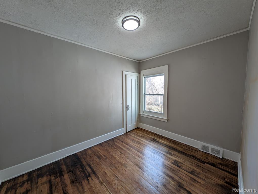 369 Newport Street, Detroit, MI, 48215