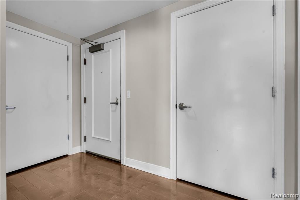 525 W LAFAYETTE Boulevard, 12E, Detroit, MI 48226 — Photo 35