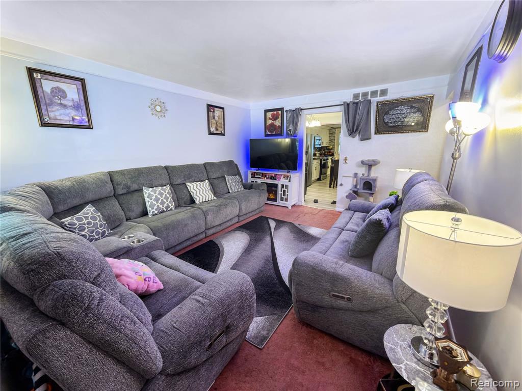 4710 Edgewood Street, Dearborn Heights, MI 48125 — Photo 14
