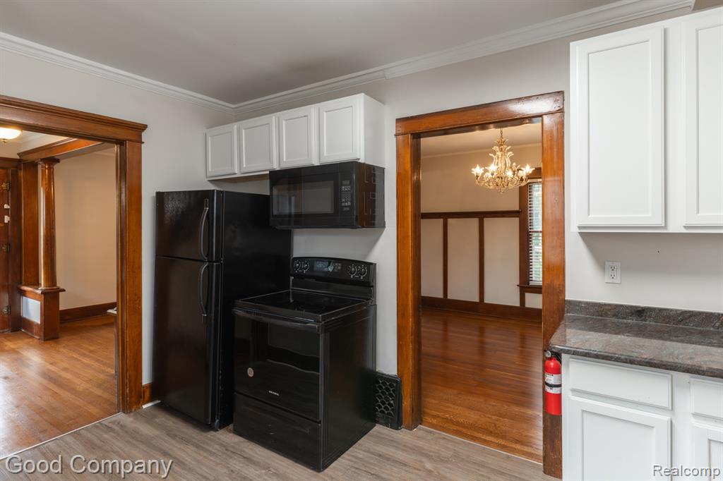 909 S Center Street, Royal Oak, MI 48067 — Photo 14