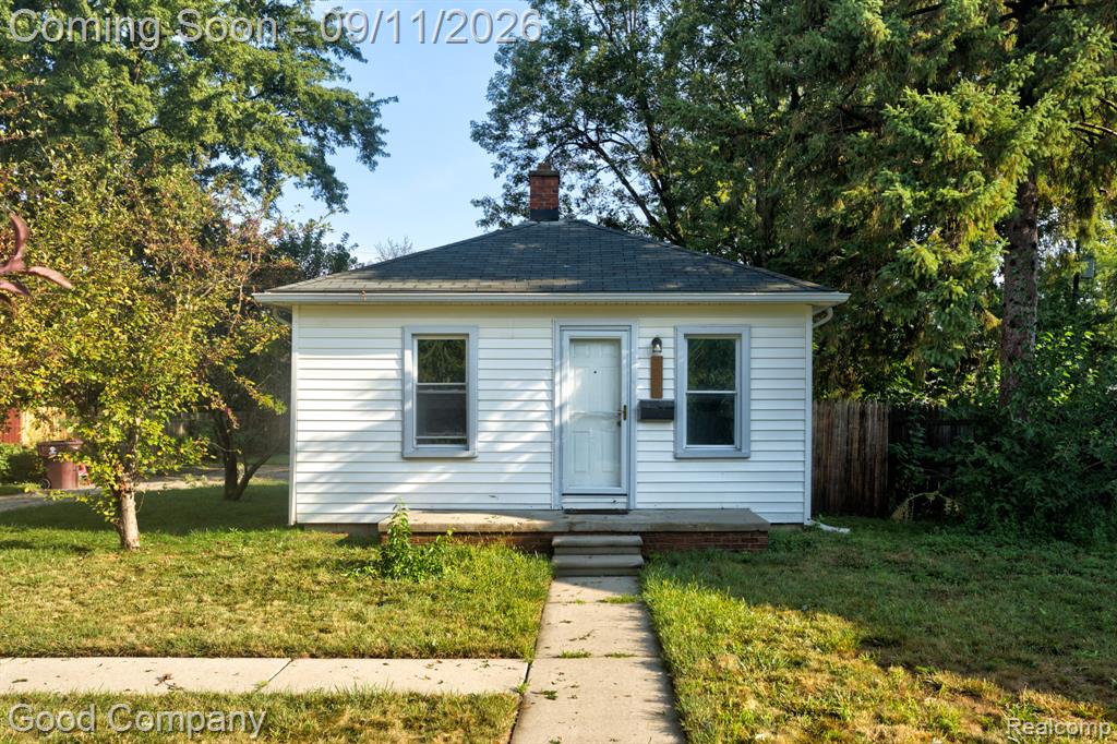 7239 Stephens Road, Center Line, MI 48015
