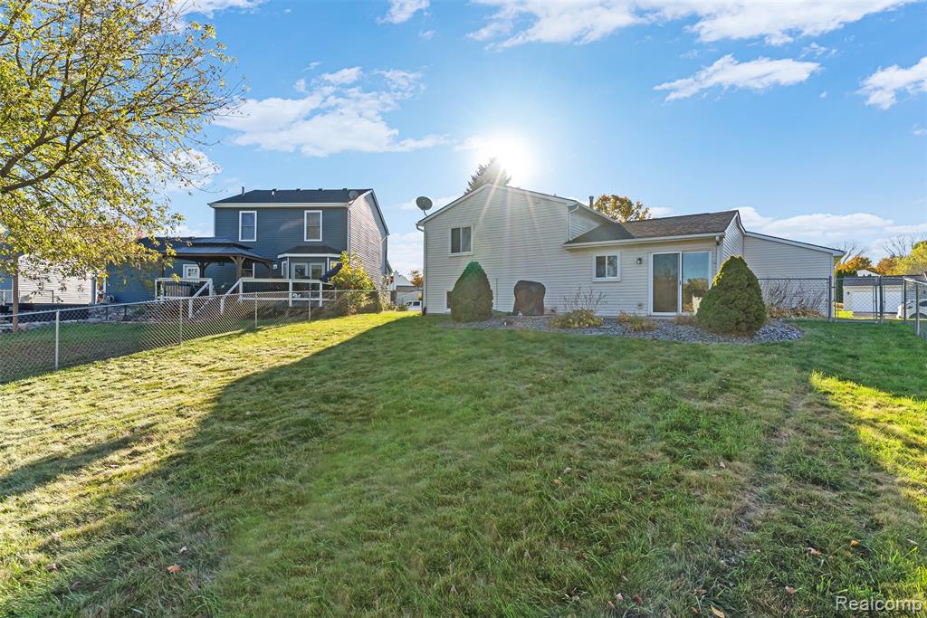 105 Turtle Trace, Pinckney, MI 48169 — Photo 28