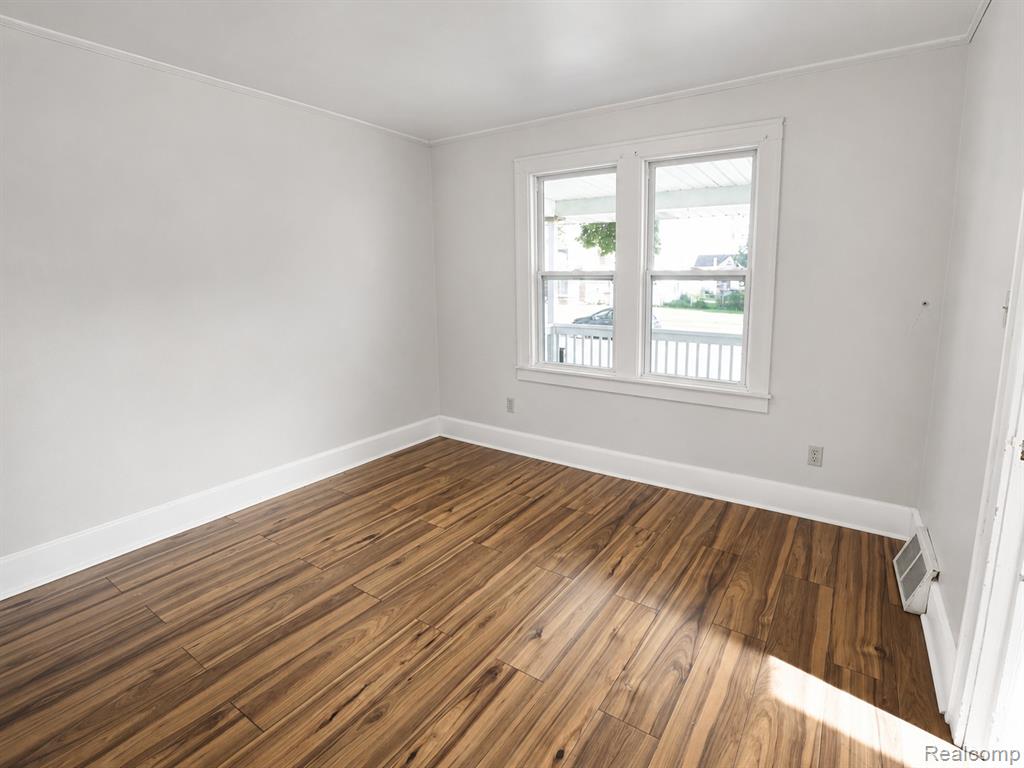 7271 Wiegand, Center Line, MI 48015 — Photo 7