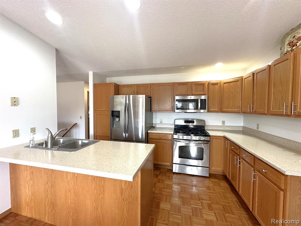 8538 E FOREST CREEK Drive, Port Austin, MI 48467 — Photo 6