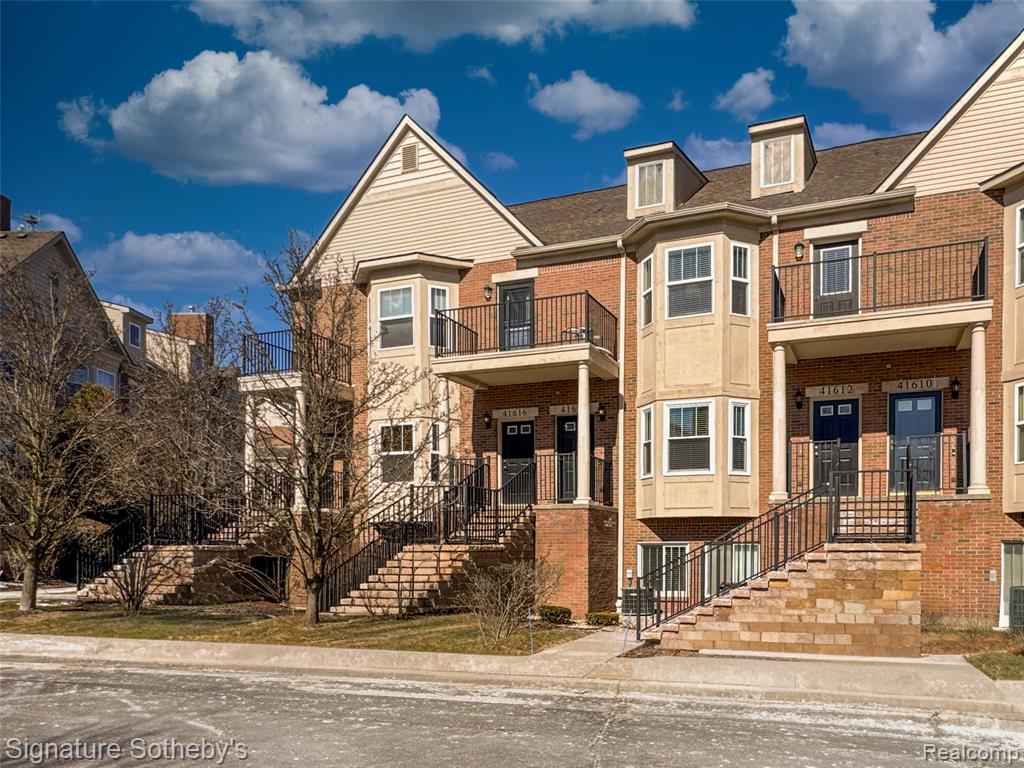 41614 Hamlet Lane, 57, Novi, MI