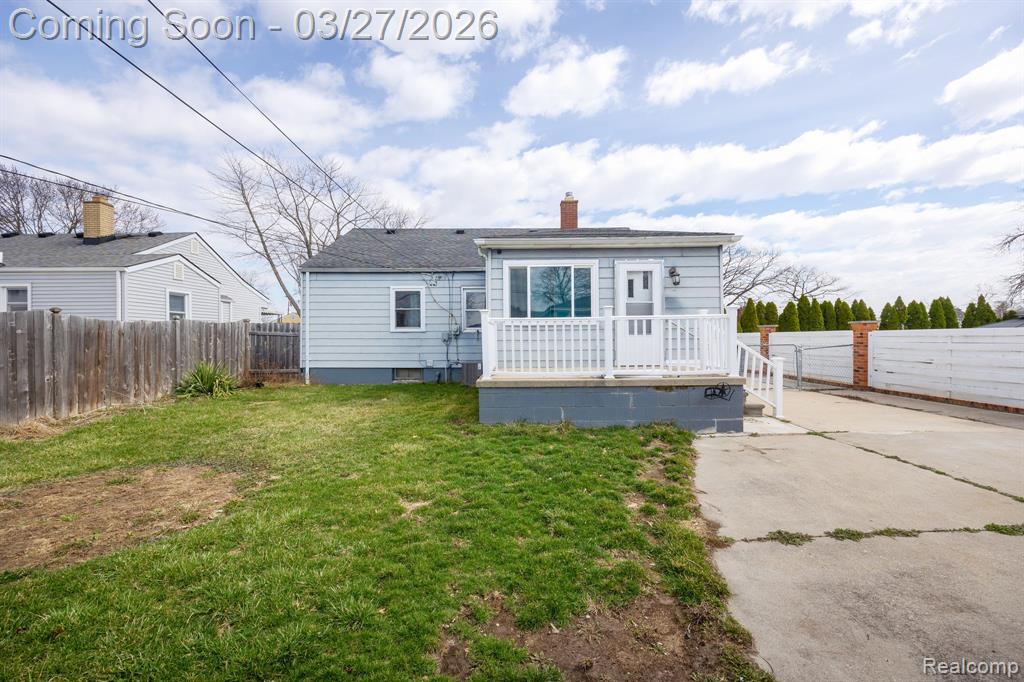 17150 Matthews Street, Riverview, MI 48193 — Photo 10