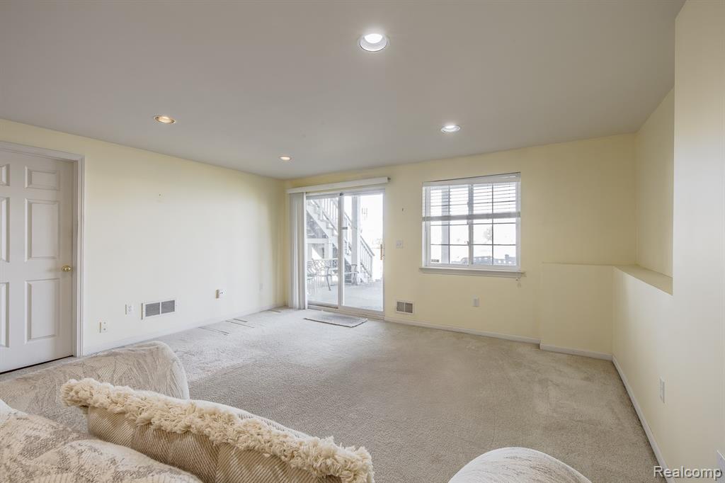 Light and bright lower level
