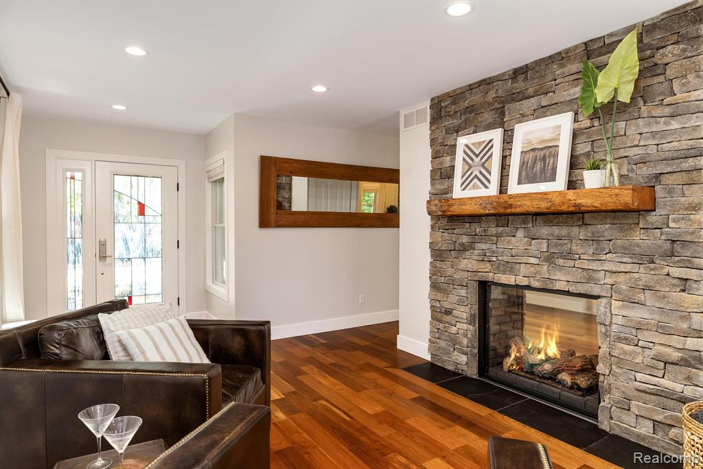 1320 TRAVER Road, Ann Arbor, MI 48105 — Photo 3