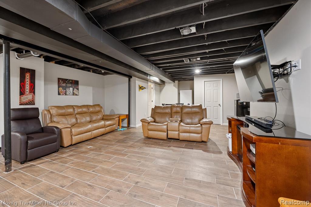 8171 St Johns Drive, Westland, MI — Photo 38