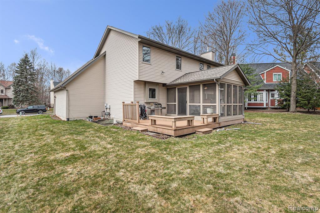 5102 FOXPOINT Circle, Midland, MI 48642 — Photo 29