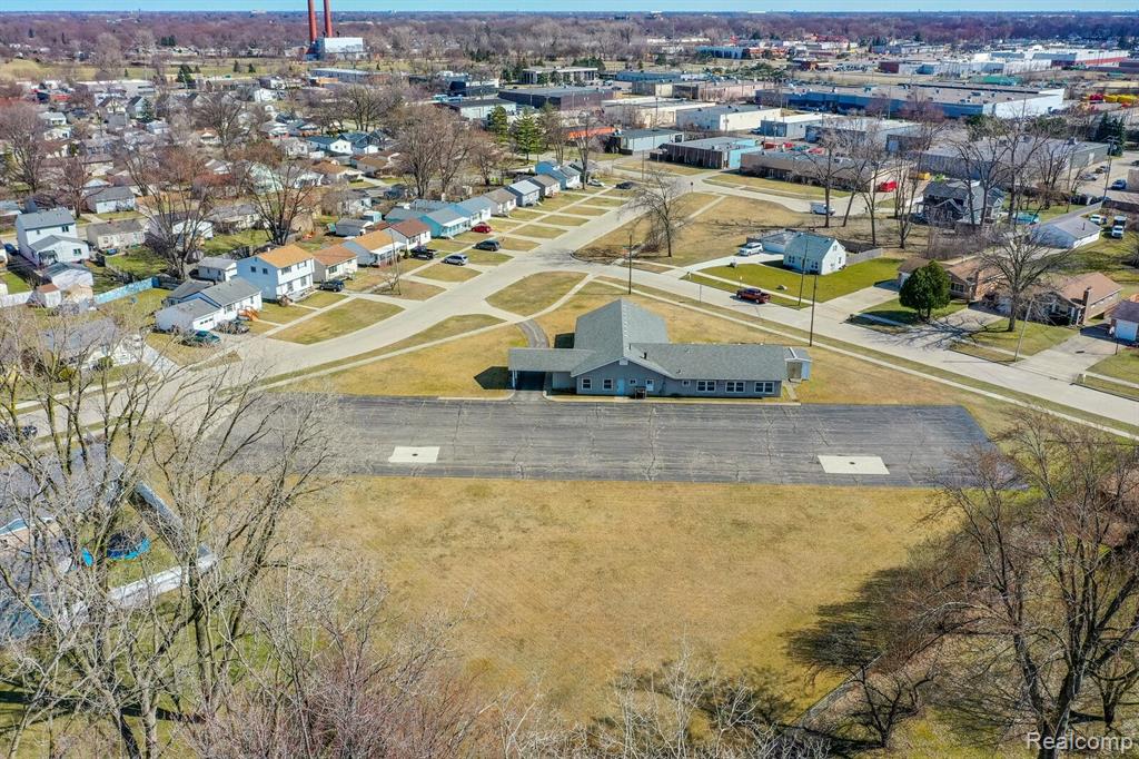 510 W GIRARD Avenue, Madison Heights, MI 48071 — Photo 5