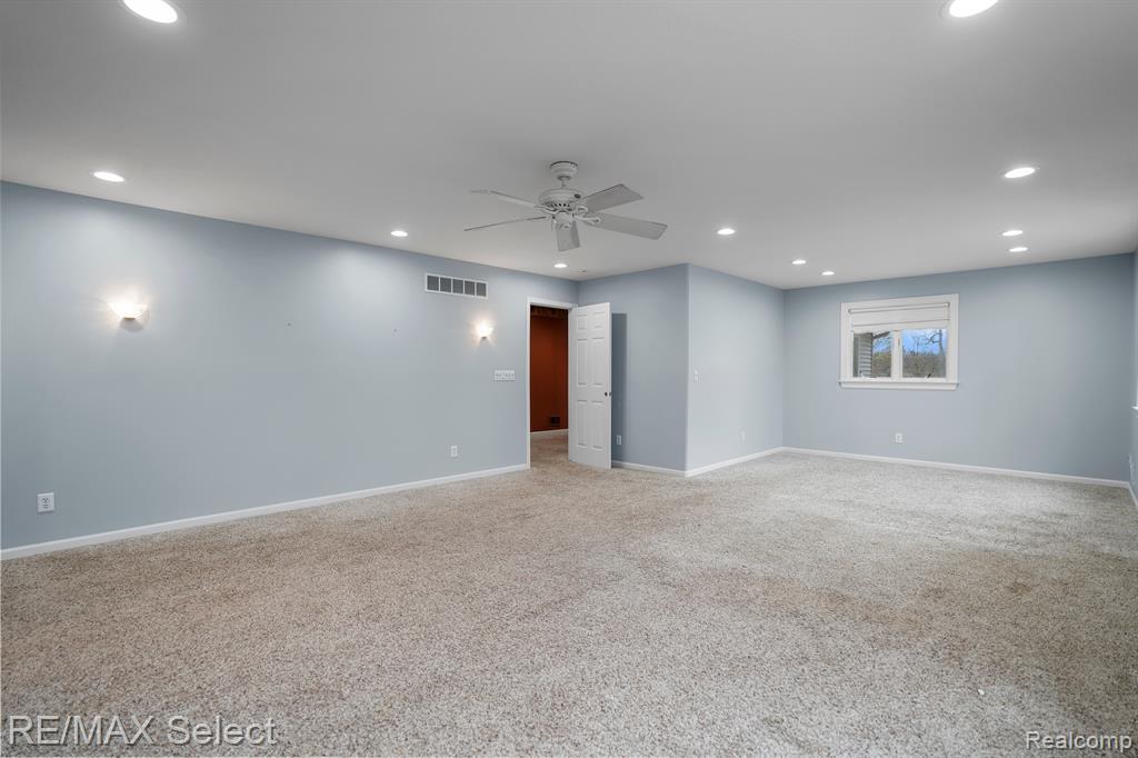 4196 LARK Lane, Flint, MI 48506 — Photo 25