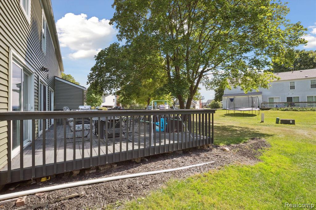 5015 Langlewood Drive, West Bloomfield, MI — Photo 35