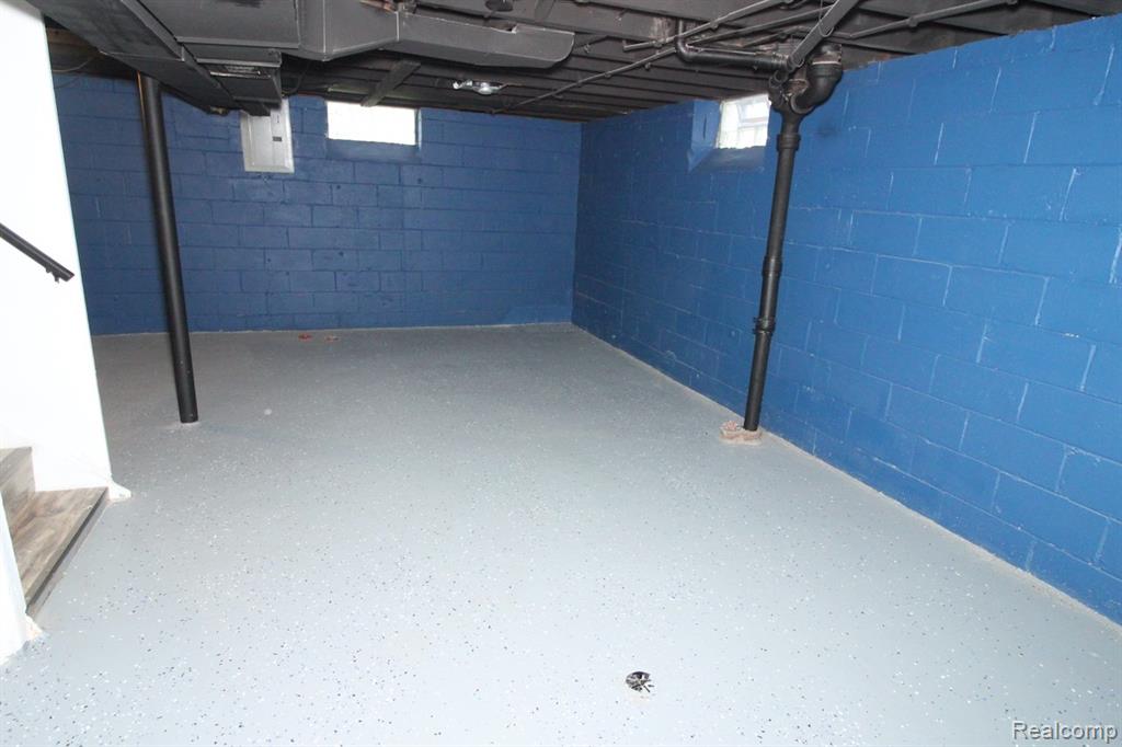 16873 Mansfield Street, Detroit, MI 48235 — Photo 33