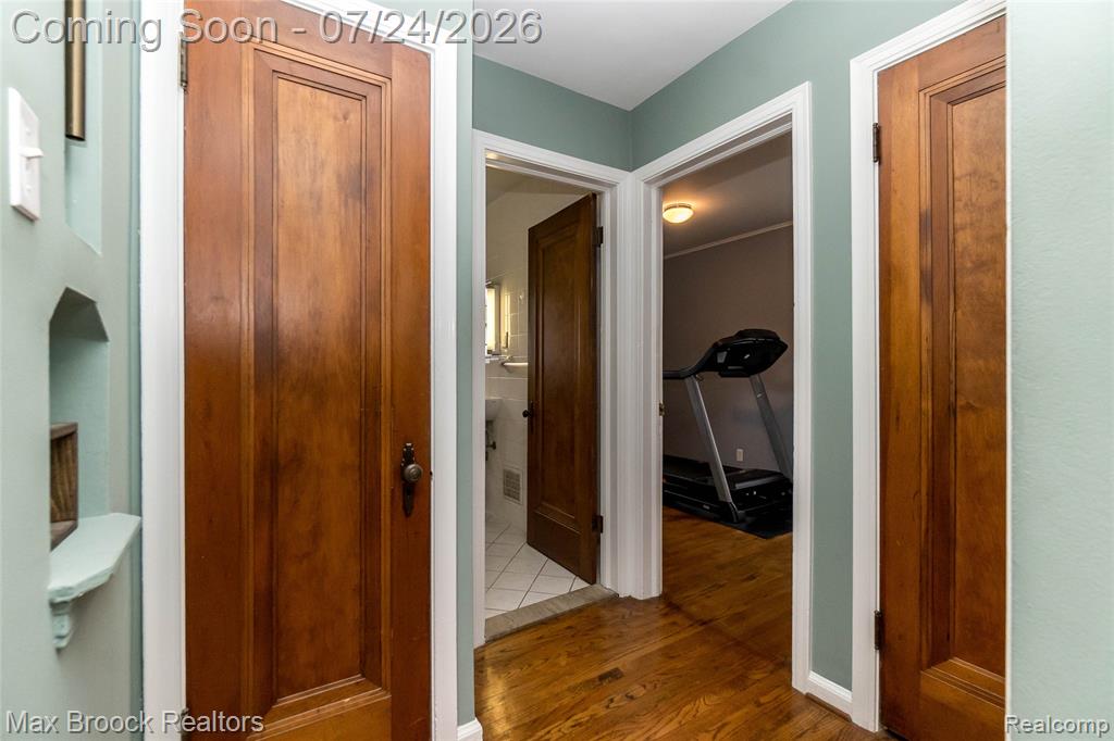 1090 Cambridge Road, Berkley, MI 48072 — Photo 10