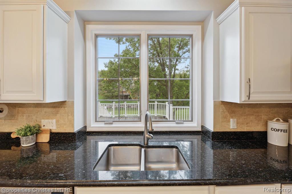 45055 WALNUT RIDGE, Northville, MI 48168 — Photo 22