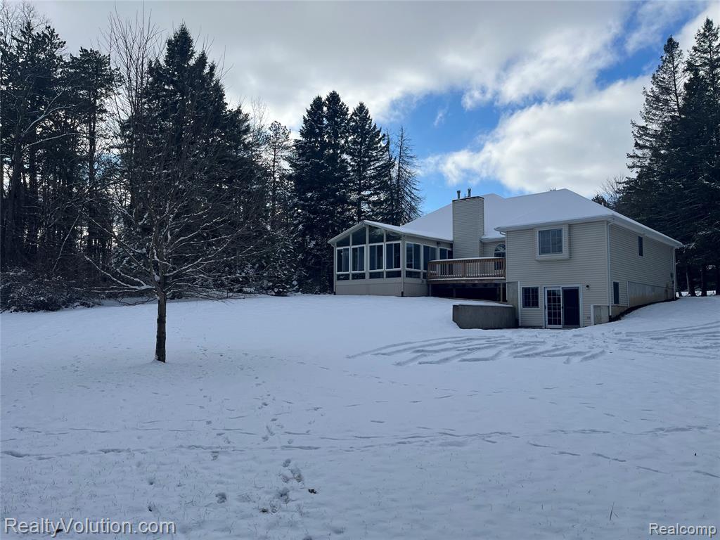1637 S Lake Pleasant Road, Attica, MI 48412 — Photo 2