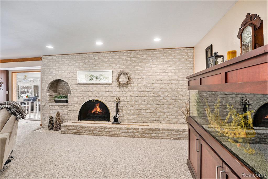 5203 SUNLYN Street, Grand Blanc, MI 48439 — Photo 4