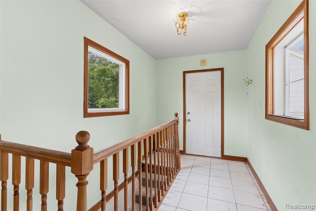 5121 Lippincott Boulevard, Burton, MI 48519 — Photo 17