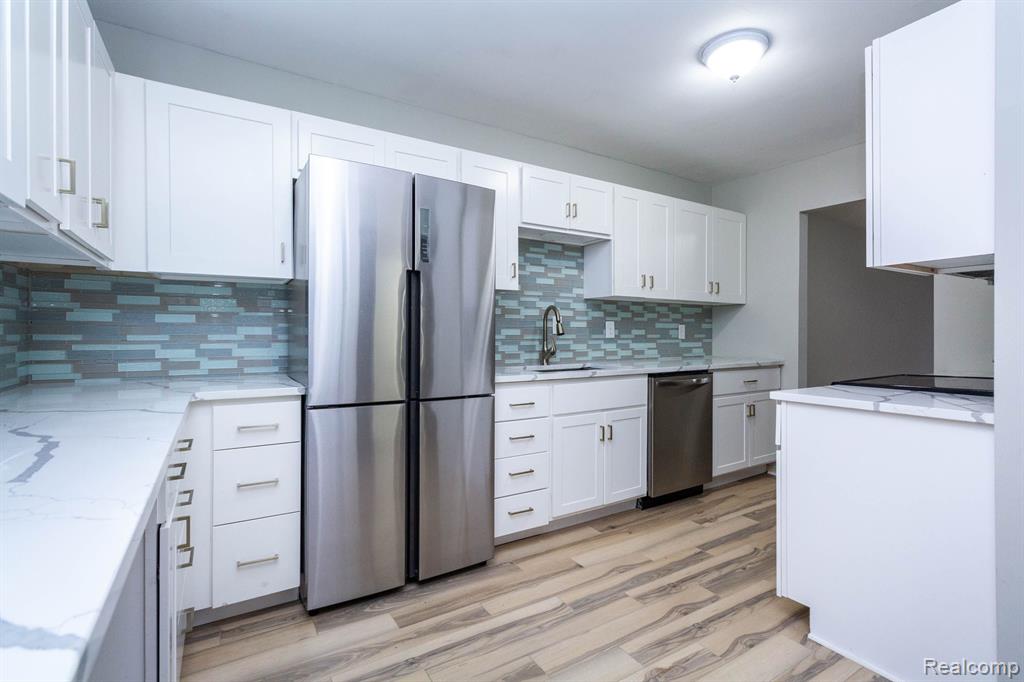 5866 VASSAR, West Bloomfield, MI — Photo 18