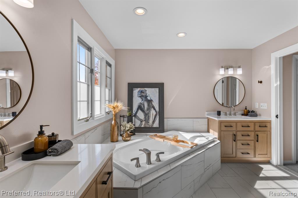 50045 Heron Court, Canton, MI 48187 — Photo 25