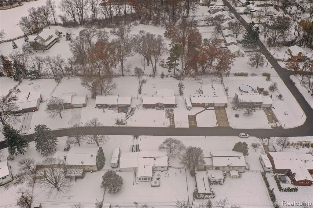 1443 West Drive, Wolverine Lake, MI 48390 — Photo 30