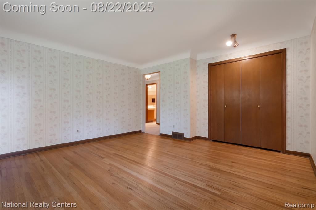 6525 Norton Drive, Troy, MI 48085 — Photo 15