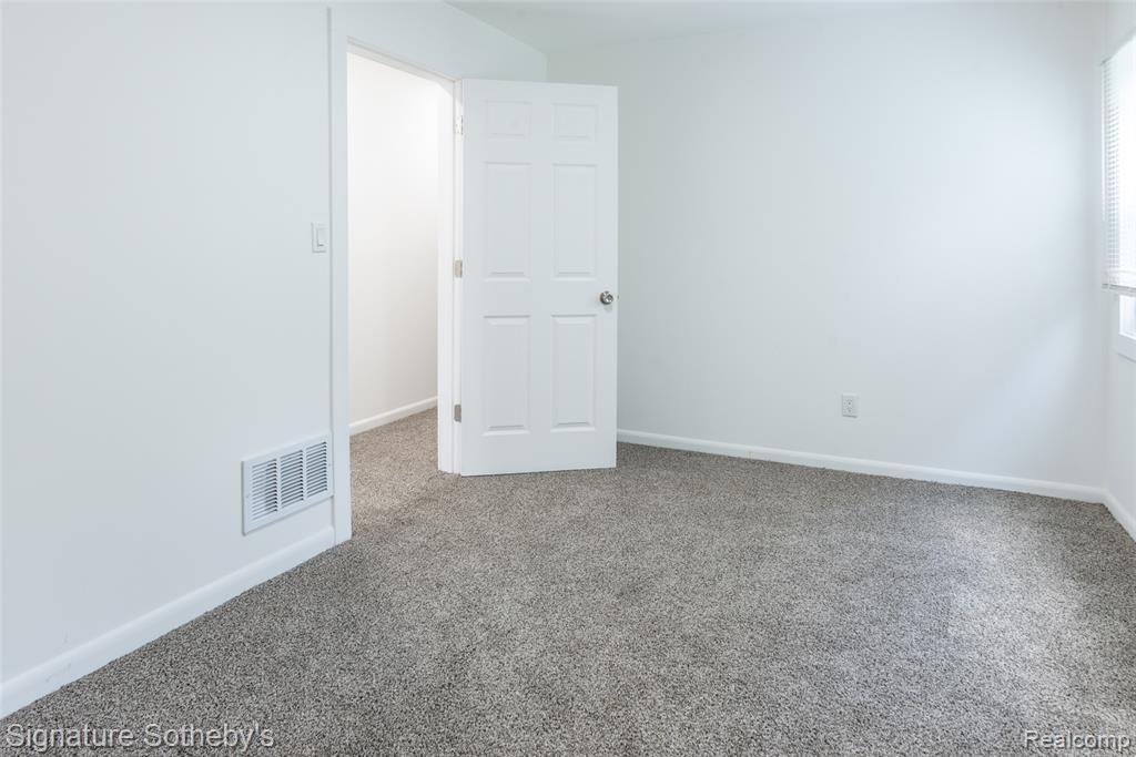 11104 Cloverlawn Street, Detroit, MI 48204 — Photo 11