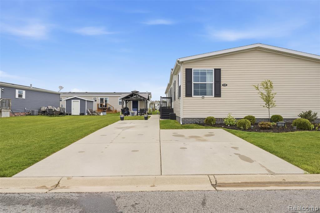 11197 Dogwood Court, South Lyon, MI 48178 — Photo 33