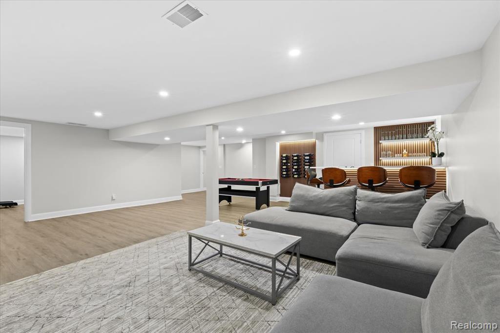 45964 Woodview Drive, Shelby Twp, MI 48315 — Photo 28