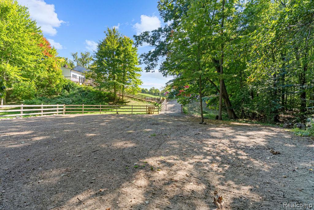 2715 Cullen Road, Howell, MI 48855 — Photo 57