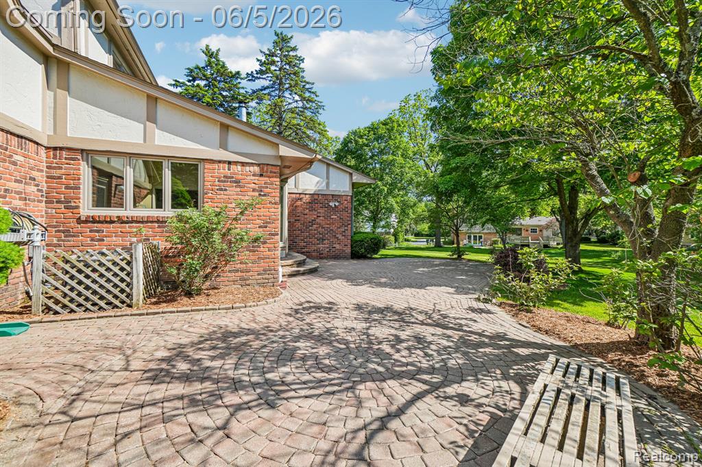 4523 Rivers Edge Drive, Troy, MI 48098 — Photo 57