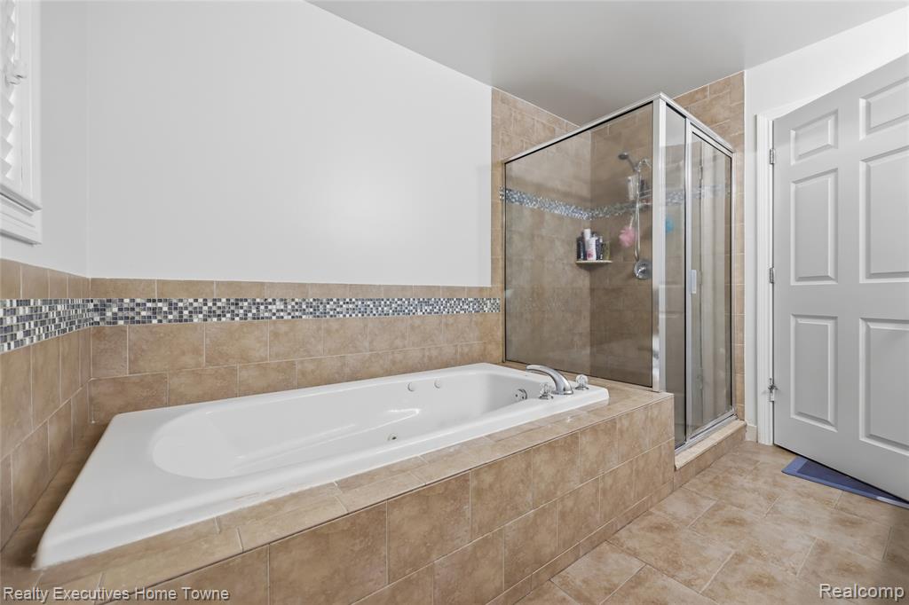 50486 Torrey Pines Drive, Macomb, MI 48042 — Photo 26