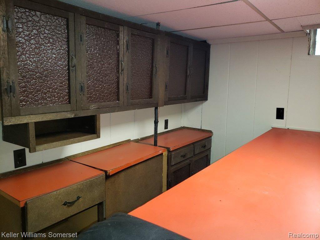 622 E 12 MILE Road, Royal Oak, MI 48073 — Photo 30