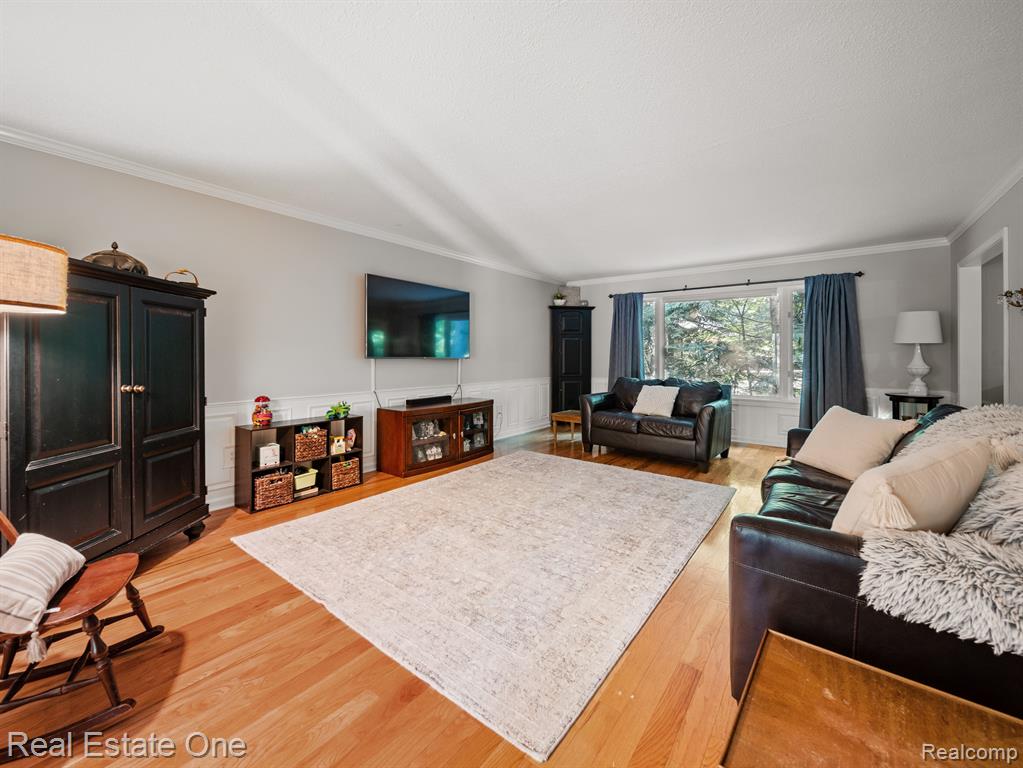 4884 SPLIT RAIL Drive, Brighton, MI 48114 — Photo 5