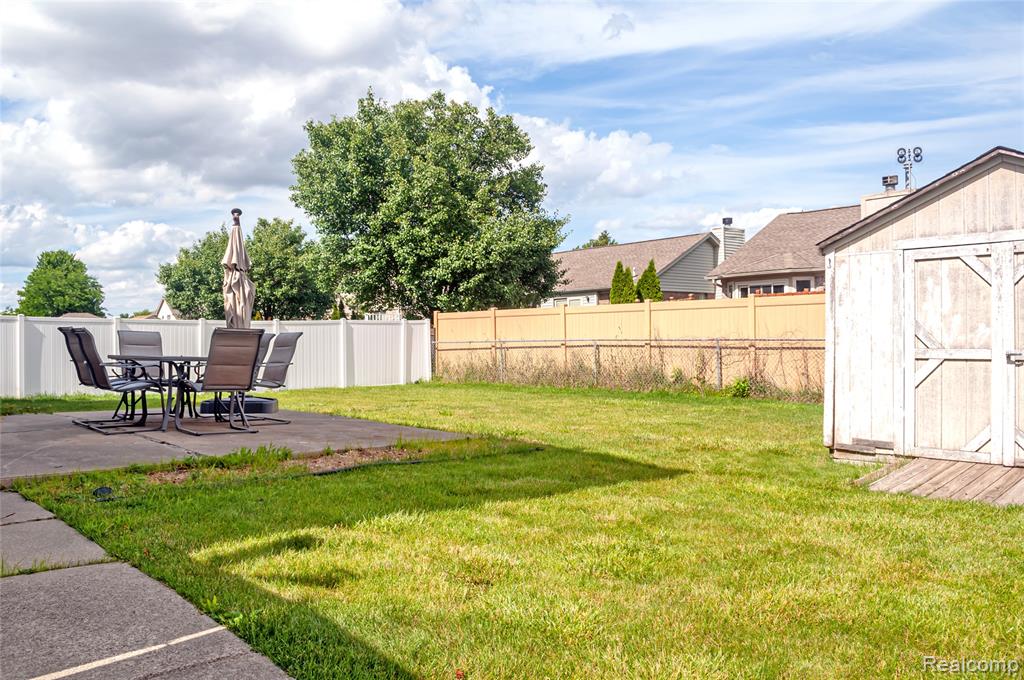 46158 Duke Drive, New Baltimore, MI — Photo 30
