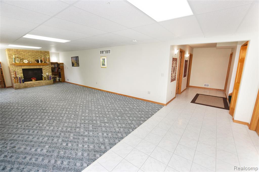 6476 Stonebrook Lane, Flushing, MI 48433 — Photo 14