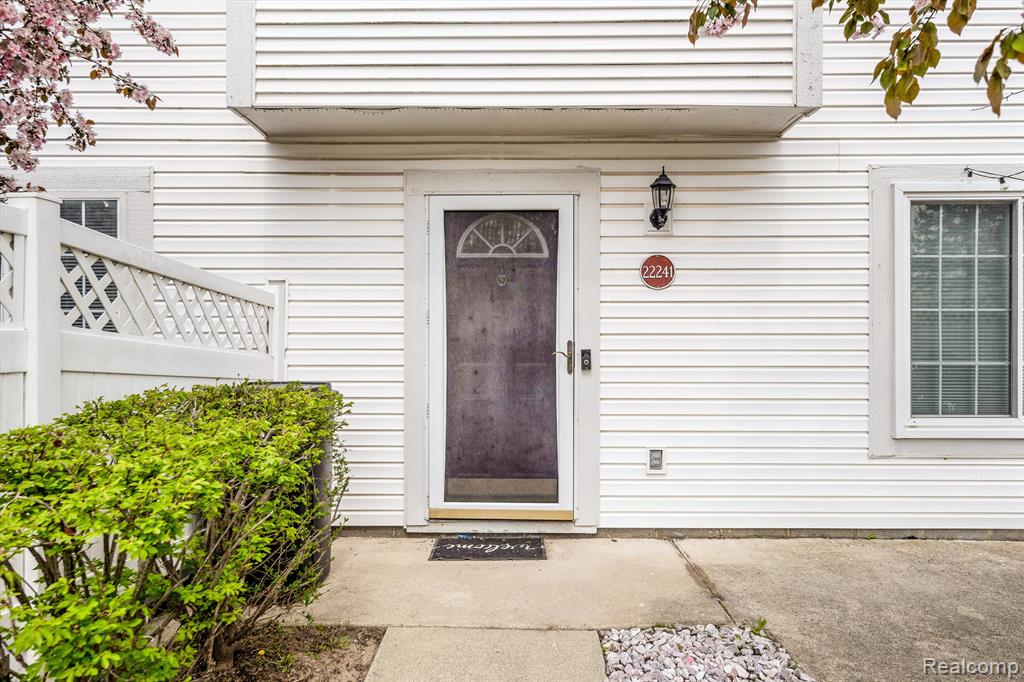 22241 ATLANTIC POINTE, Farmington Hills, MI 48336 — Photo 5