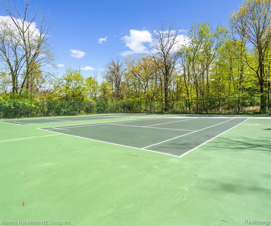 7127 Danbrooke Court, West Bloomfield, MI, 00000