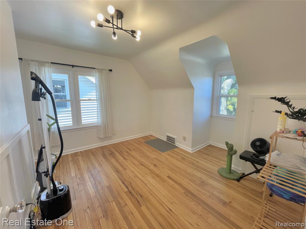 500 E CAMBOURNE Street, Ferndale, MI 48220 — Photo 10